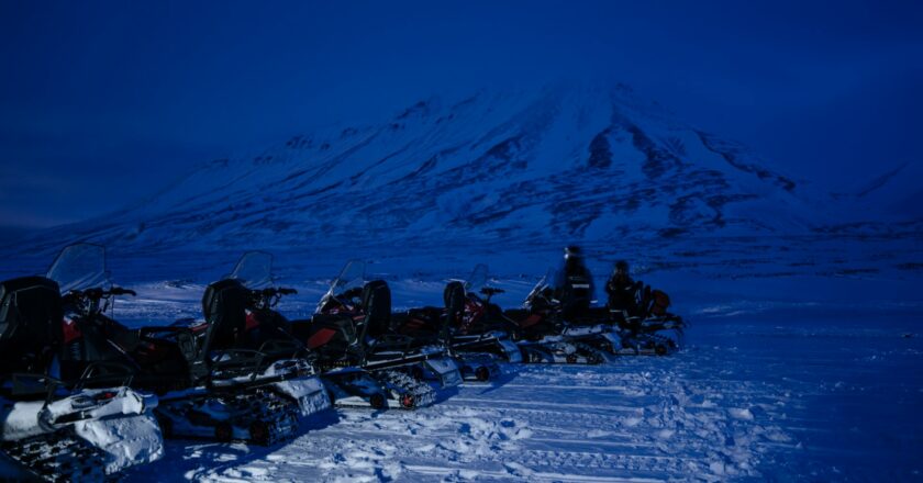 Extreme Climate Adventures: The Best Cold and Hot Destinations for Thrill Seekers