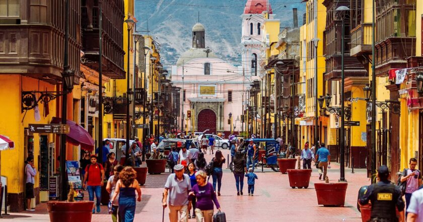 The History of Lima Through Its Streets: A Traveler’s Guide to the Past and Present
